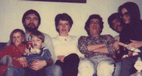 fam6.gif (37121 bytes)